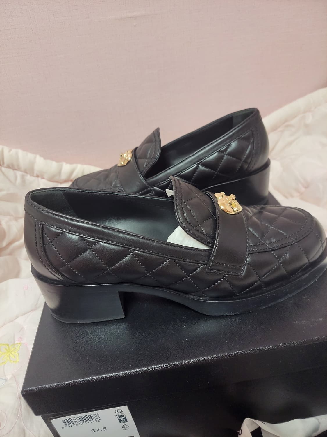 정품)최저가급처5번정도신은 상태좋은!샤넬 CC 하트 로고 퀄팅 로퍼 구두 상품이미지6