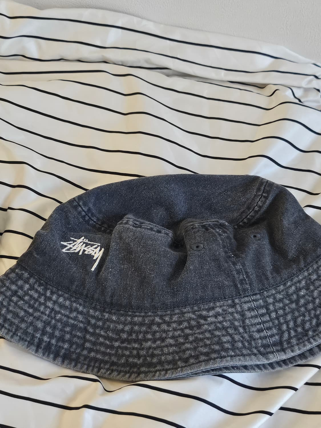 스투시 그레이 버킷햇 상품이미지1