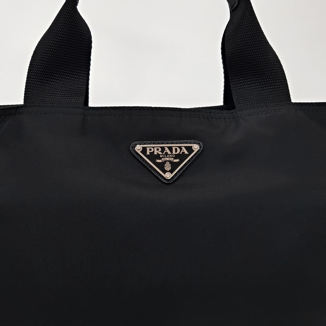 프라다 삼각로고 나일론 토트백 숄더백 1BG867 상품이미지3