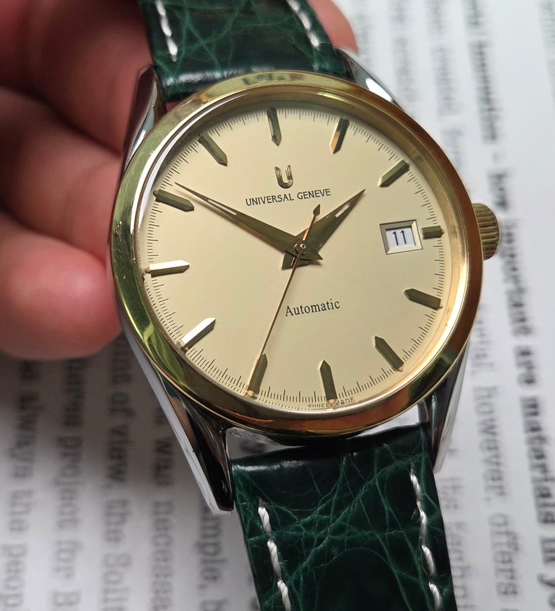 레어] 유니버셜 제네브 18K베젤 콤비 칼침핸즈 시스루백 오토매틱
 상품이미지7