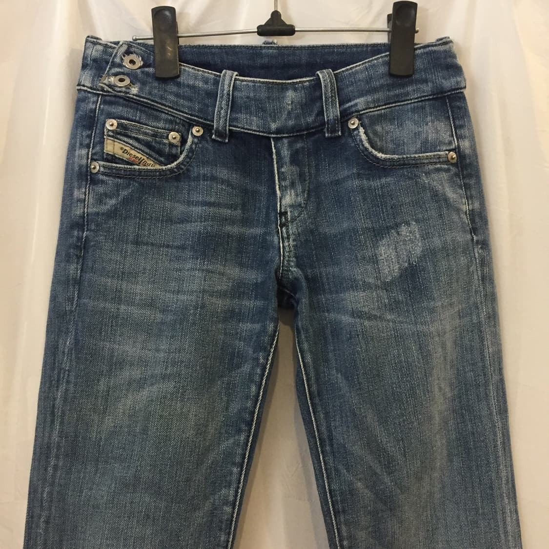 Diesel 디젤 로우 중청 데미지 데님 팬츠 상품이미지4