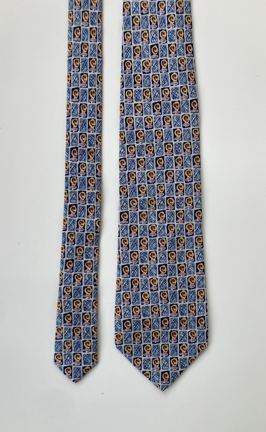 웅가로 넥타이 상품이미지1