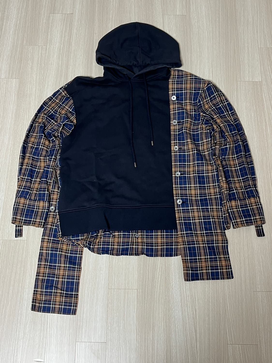 우영미 셔츠 후드티 판매합니다 ! 상품이미지1