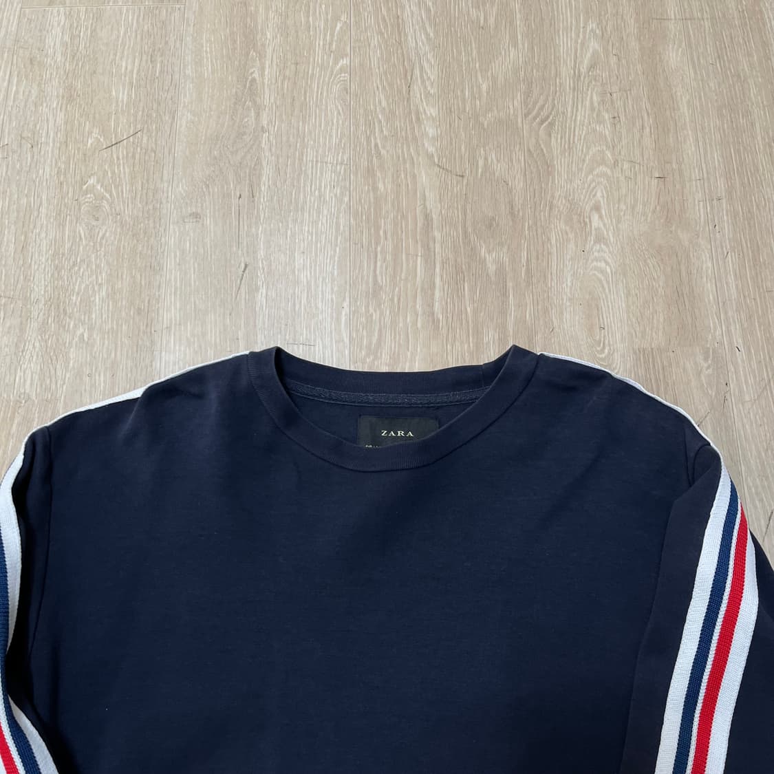 자라 클래식 사이드라인 맨투맨 L/100 상품이미지2