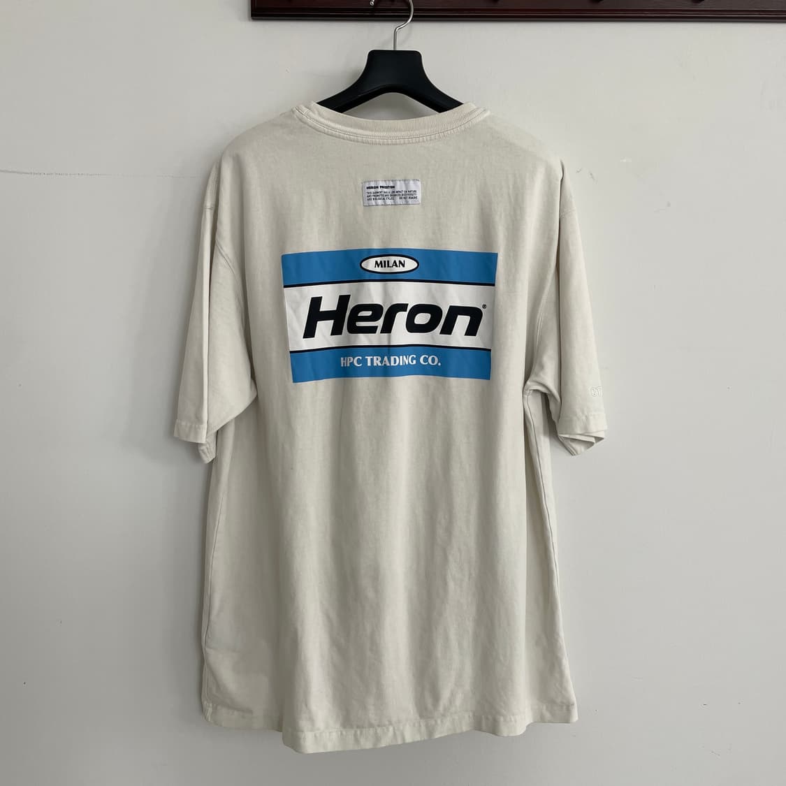 헤론 프레스톤 M,105오버핏 이글 트레이딩 오버핏 화이트 반팔 티셔츠 상품이미지4