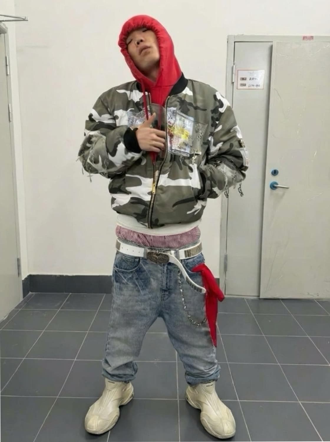 [41] 발렌시아가 25FW 바스켓볼 스니커즈 화이트 백화점판 상품이미지1