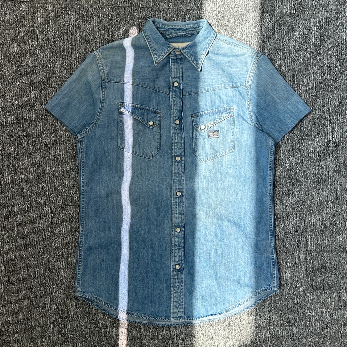 데님앤서플라이 반팔 데님 셔츠 상품이미지1
