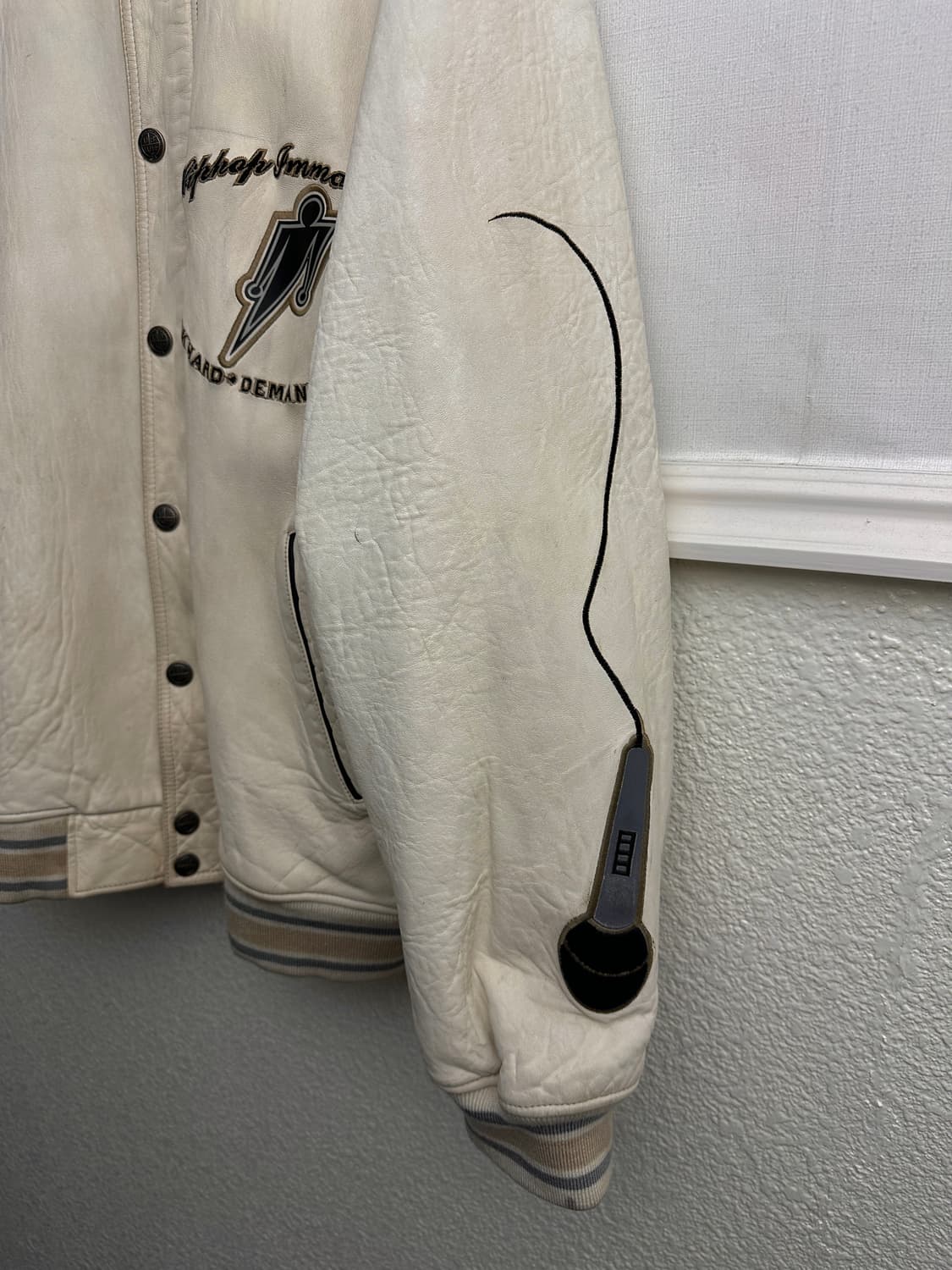 UB Tuff "Mic drop" 콜로서스 오버 레더 자켓 상품이미지9