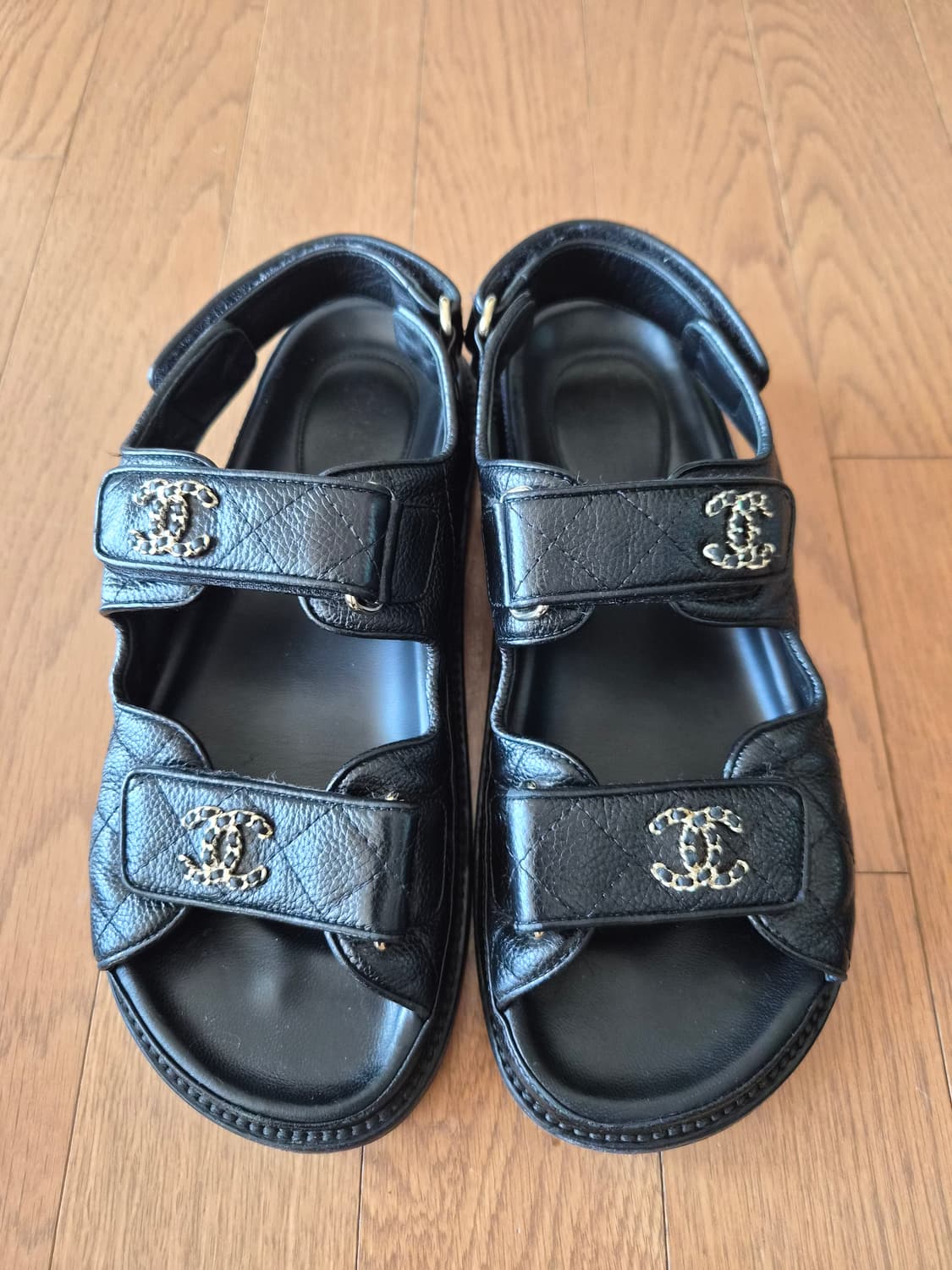 (정품) 샤넬 벨크로 샌들 캐비어 38 (명품 여자 신발 슬리퍼 뮬 스니 상품이미지2