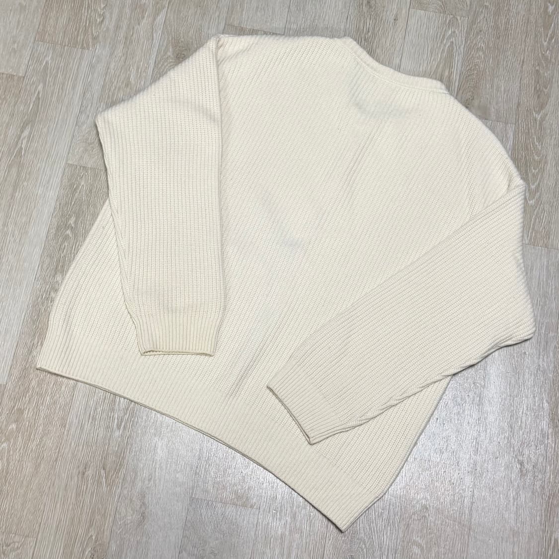 [오버핏 S/새상품급] 셀린느 로고 리브드 울 니트 아이보리 스웨터 상품이미지3