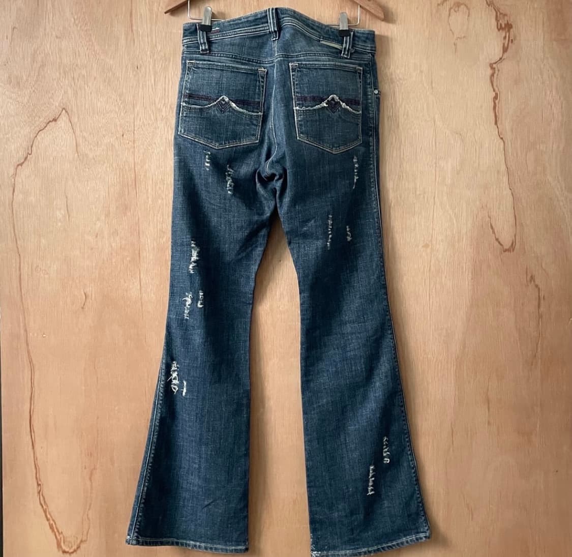 디젤데미지 플레어 데님 팬츠 상품이미지4