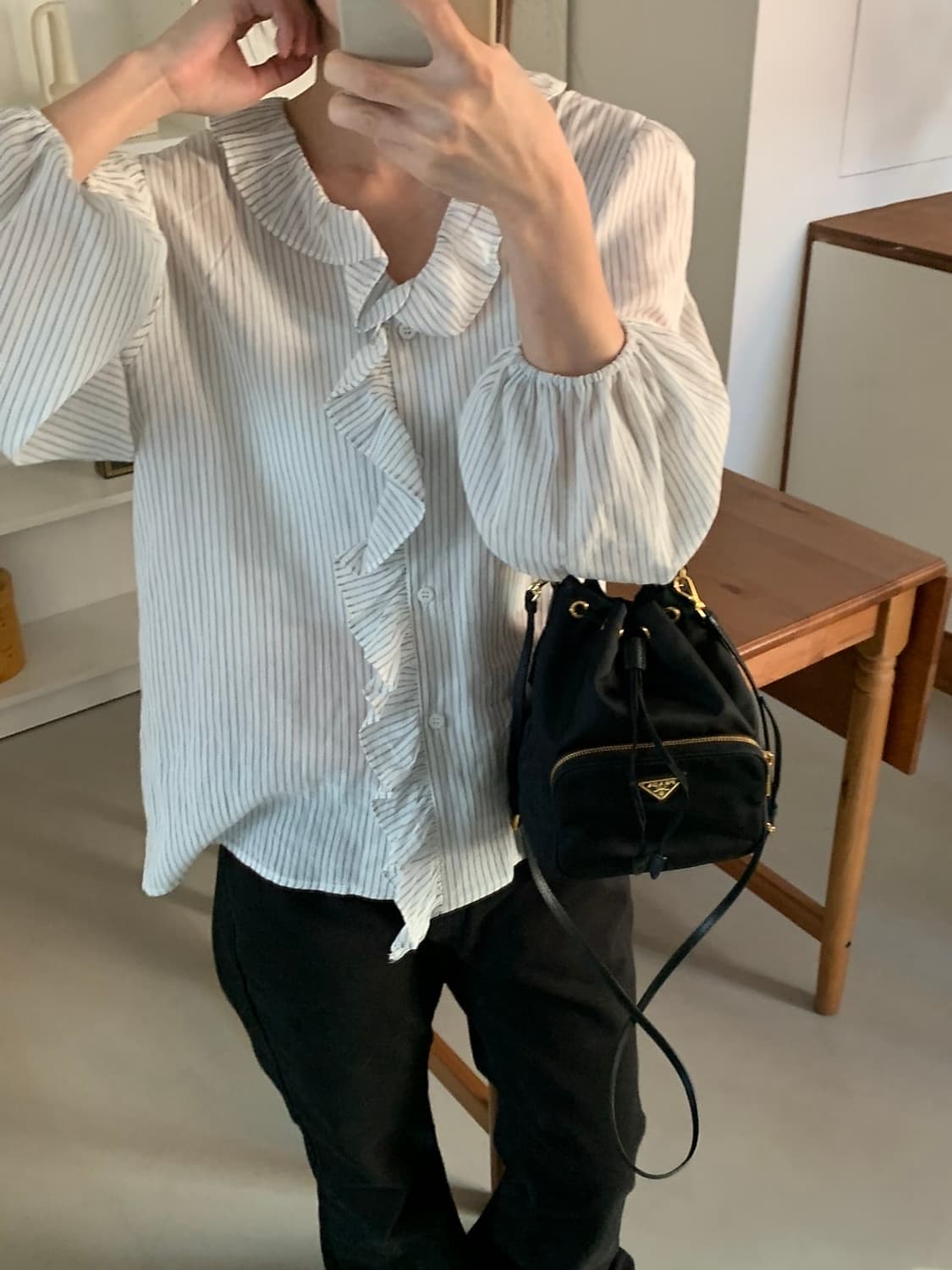 프라다 리나일론 버킷백 상품이미지8