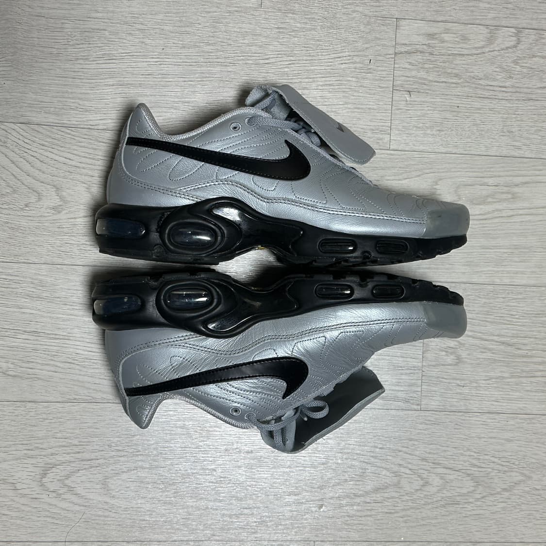 나이키 에어맥스 플러스 tnpo 275 실버 울프 그레이 블랙 상품이미지3