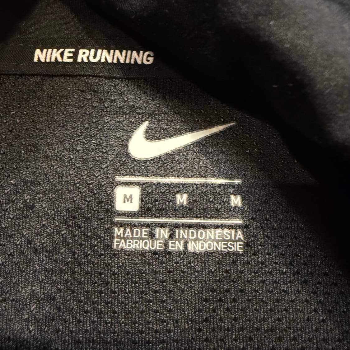 Nike W 러닝 탑 바람막이 상품이미지3