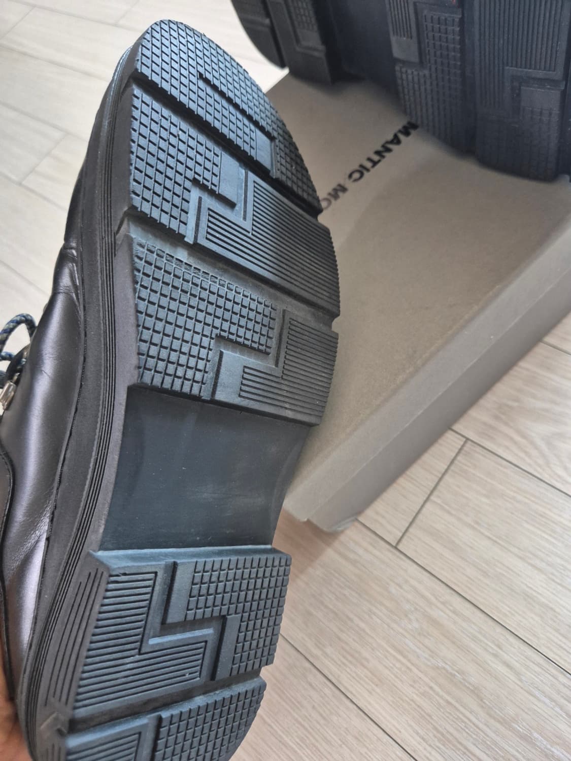 로맨틱무브 스모크 하이킹슈즈 42사이즈 상품이미지3