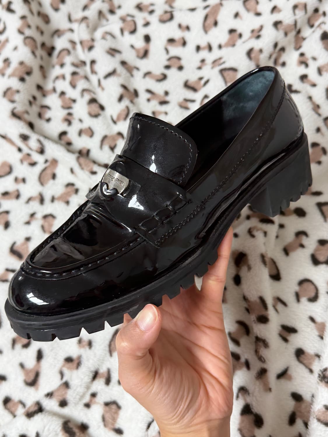 [정품] 미우미우 에나멜 로퍼 37 상품이미지6