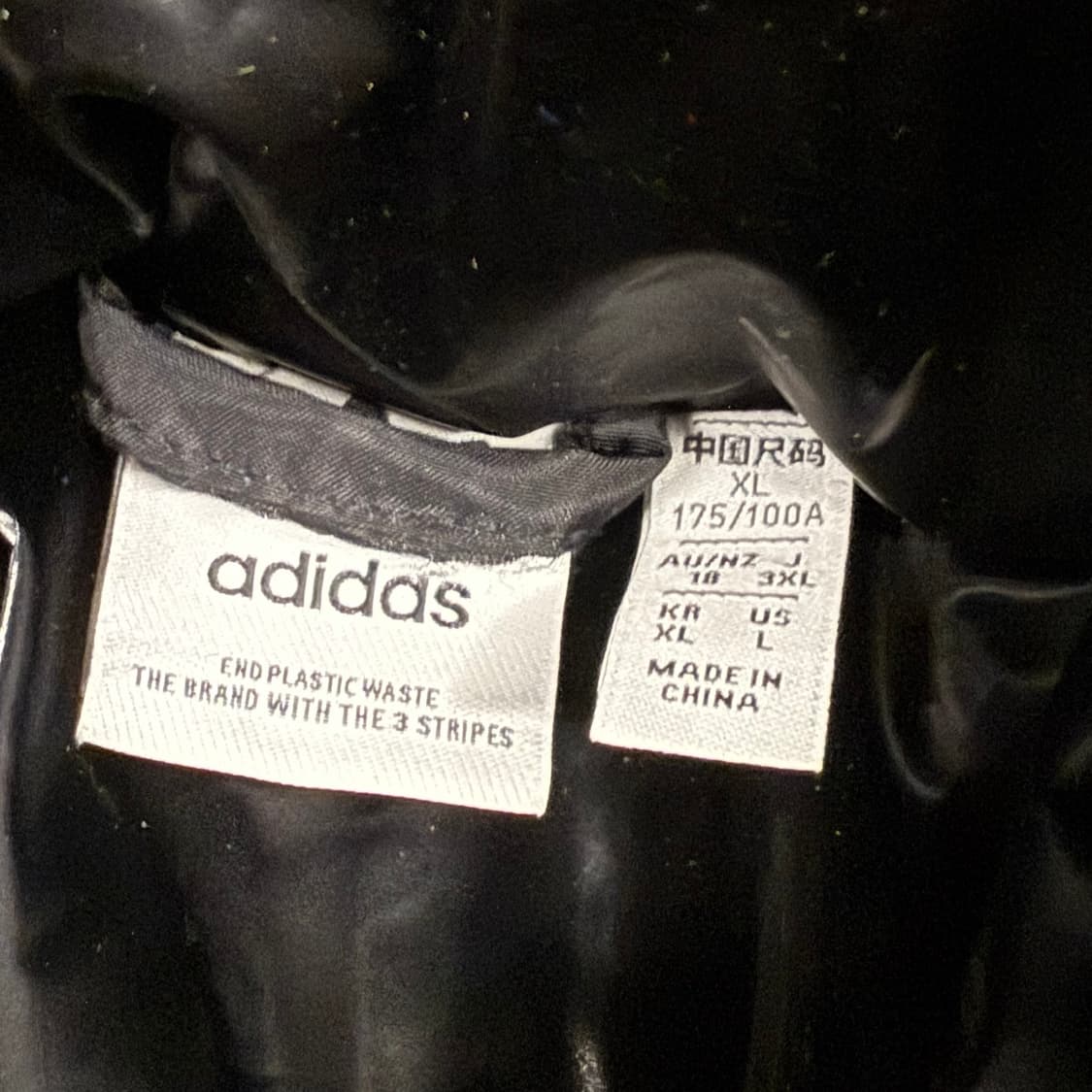 아디다스 블랙 유광 숏패딩  상품이미지5