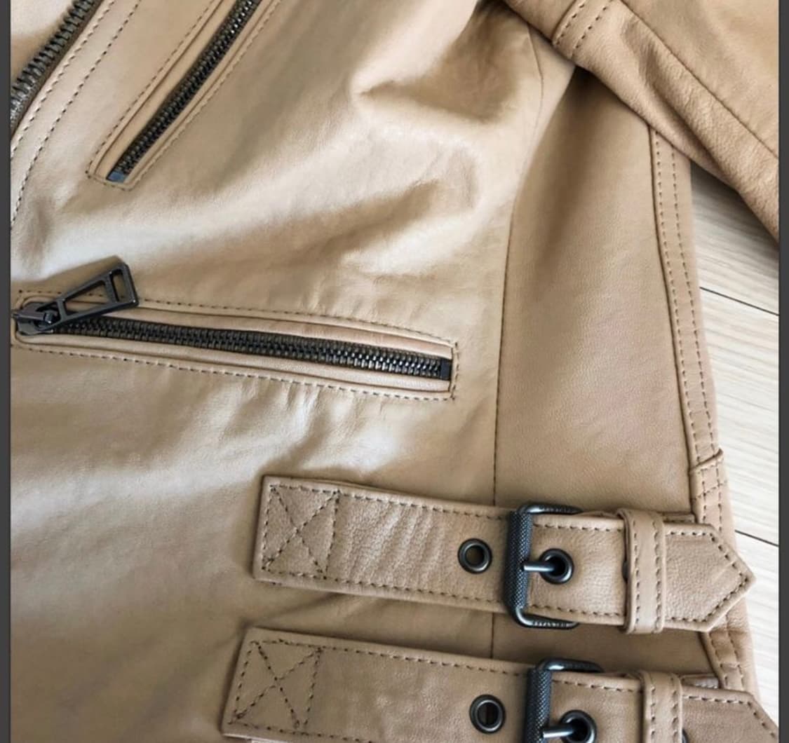 44반 마른55 새상품 매장가340만 벨스타프 가죽 레더 자켓 상품이미지5