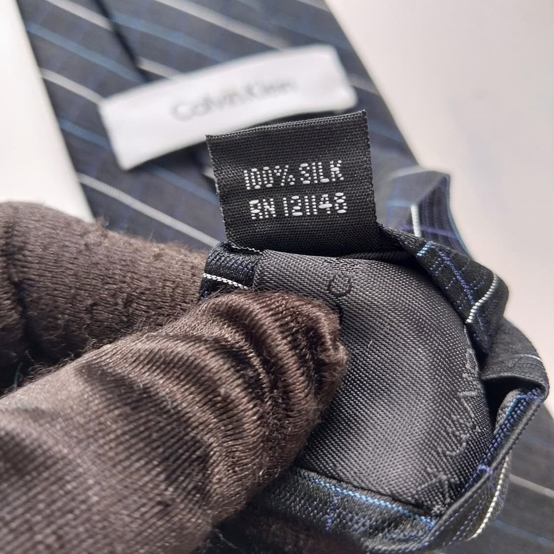 캘빈클라인 실크 블랙 스트라이프 넥타이 9cm A+등급 K2337
 상품이미지9