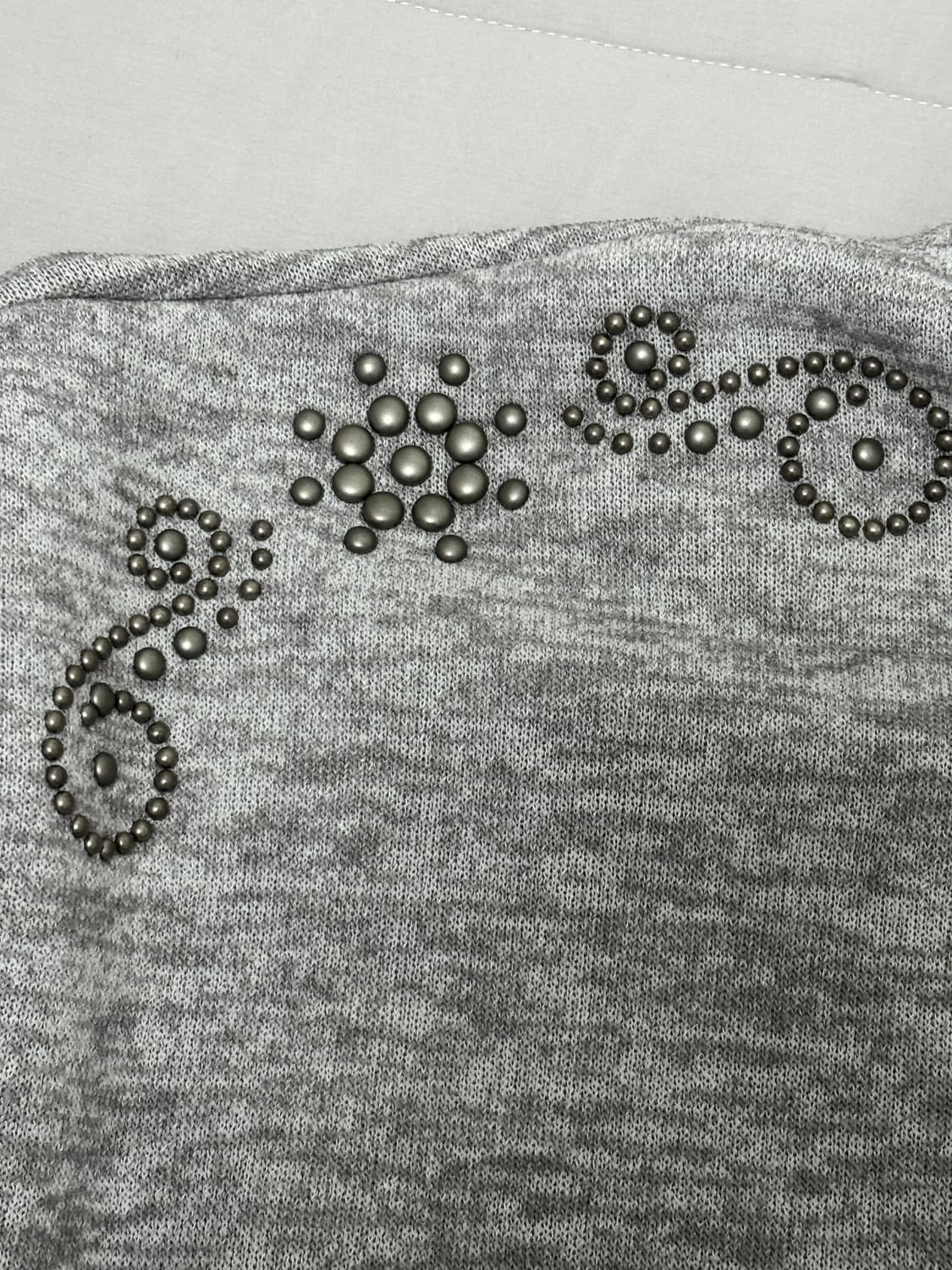 폴리수엠 스터드 후드집업 그레이 상품이미지4