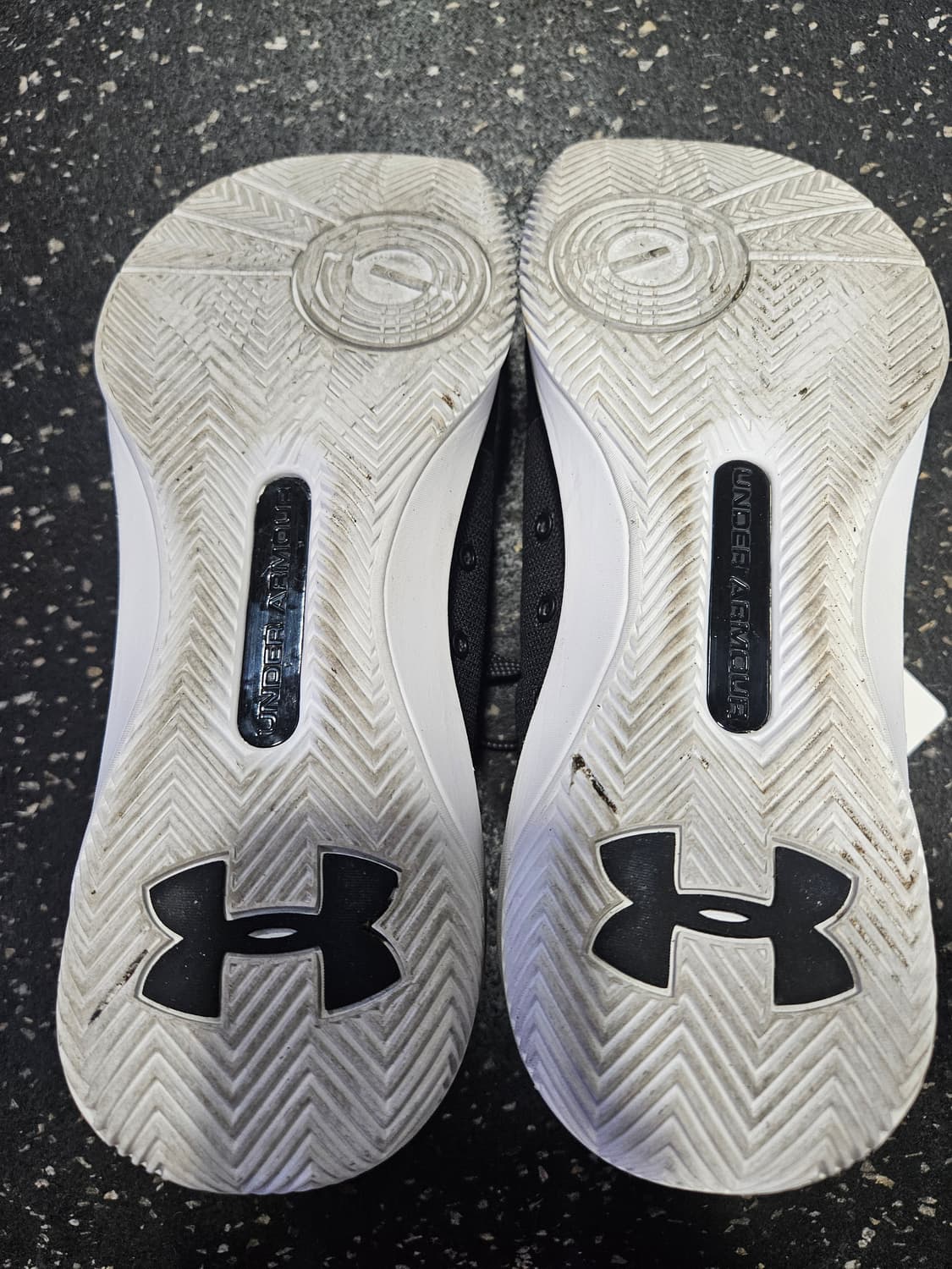 언더아머 커리 3 zero 블랙 275mm 상품이미지3