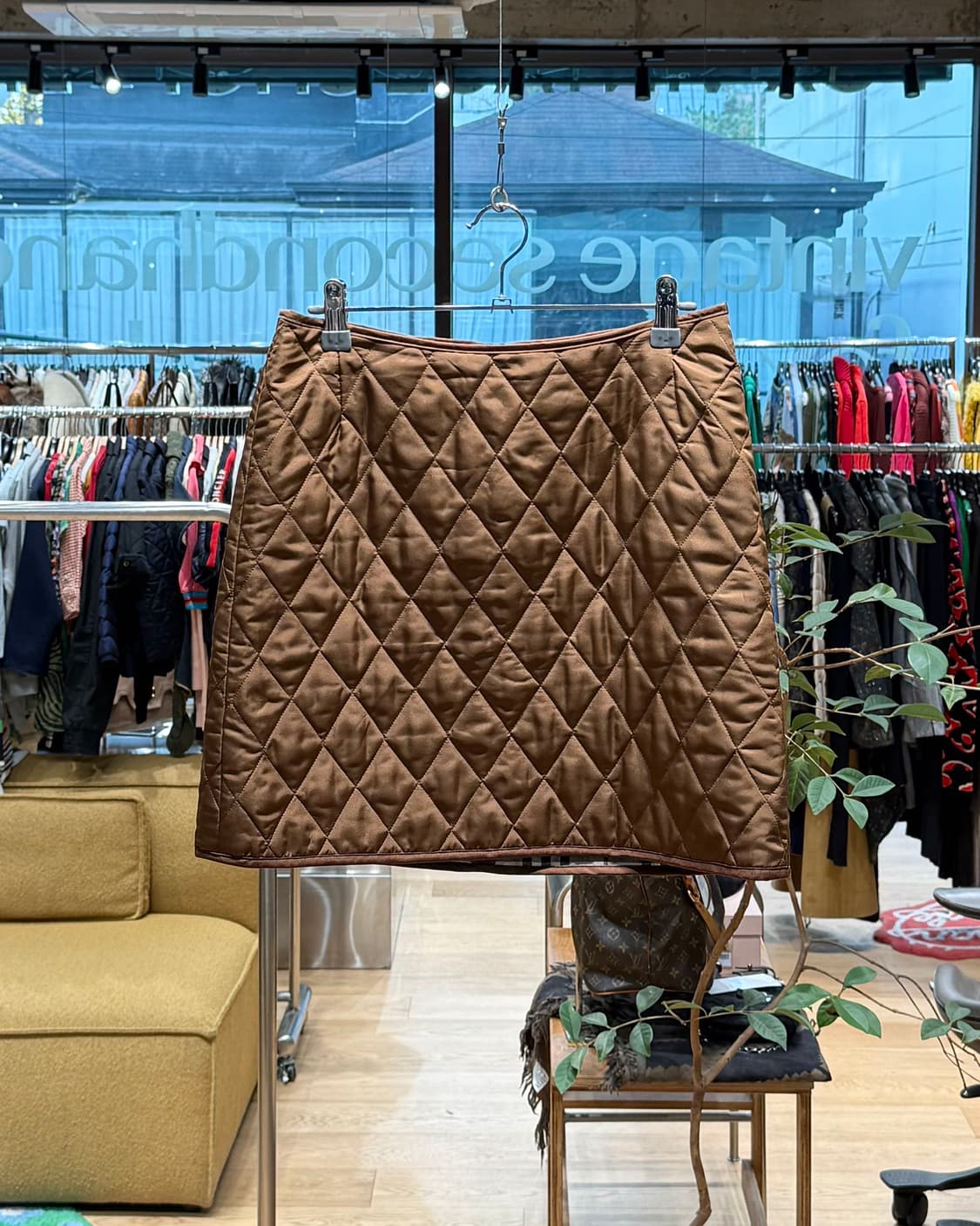 버버리 브라운 퀼팅 미니스커트 상품이미지1