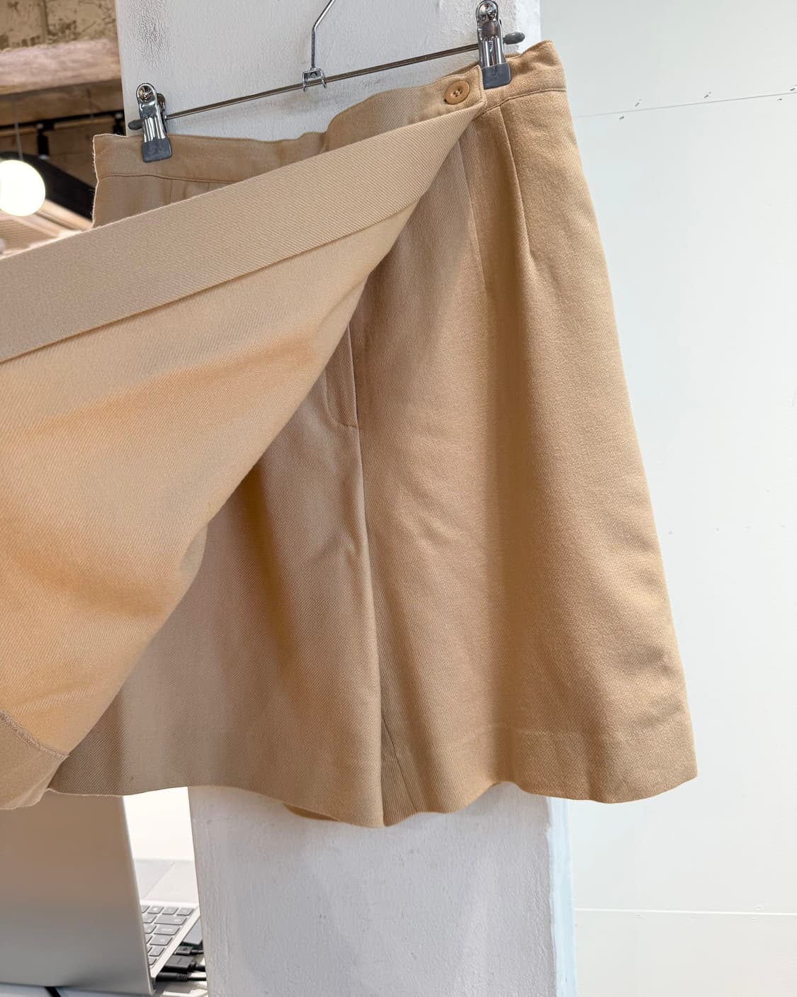 크리스찬 디올 스포츠 베이지 스커트 팬츠  상품이미지5