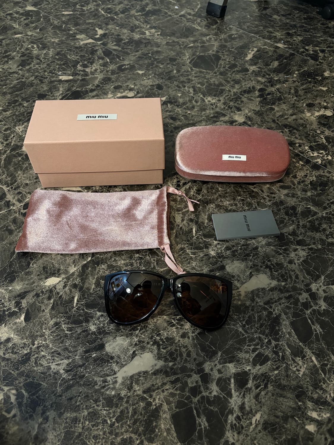 미우미우 보잉 선글라스 상품이미지1