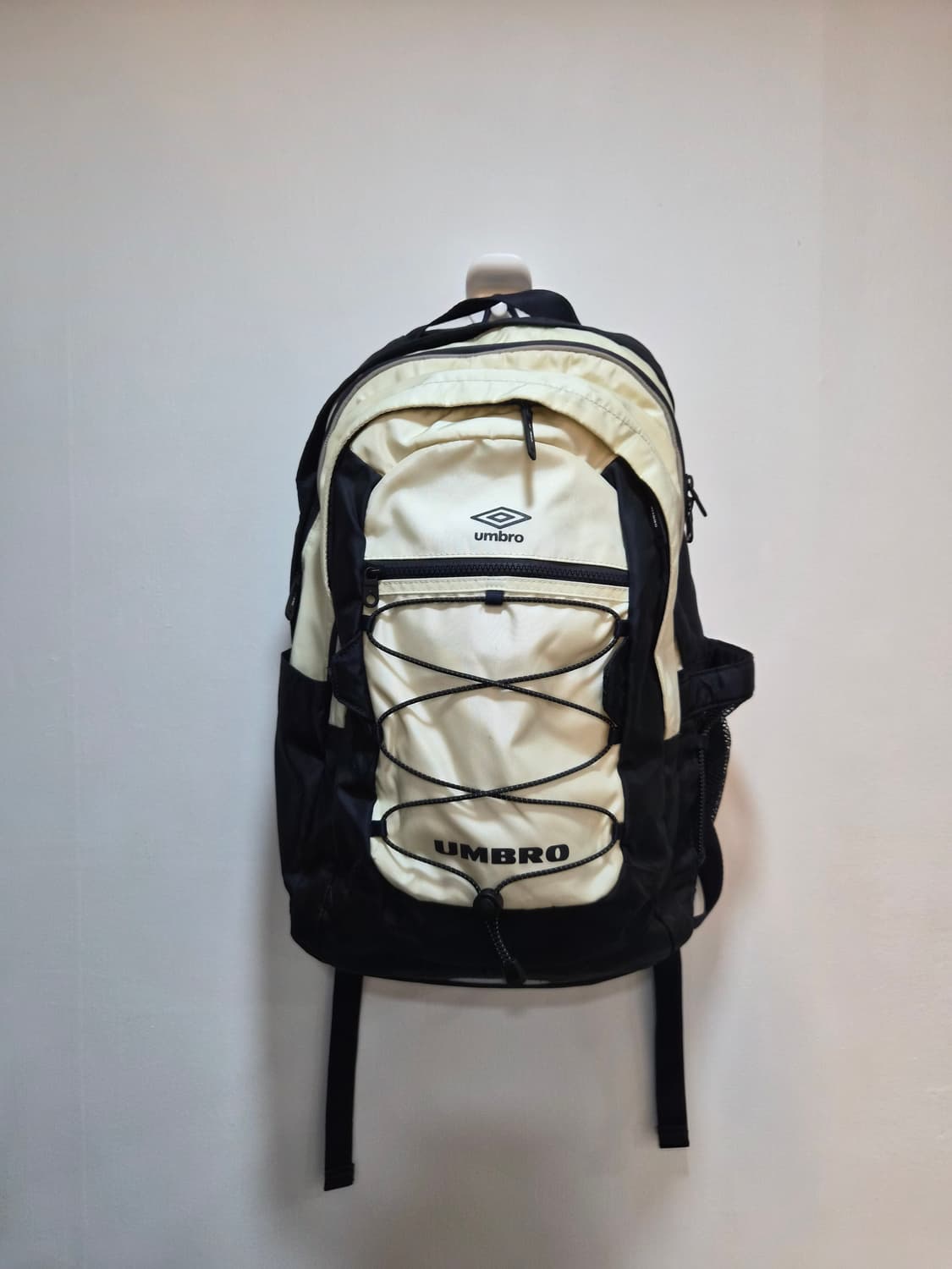 OS) UMBRO 엄브로 백팩 팝니다 상품이미지1