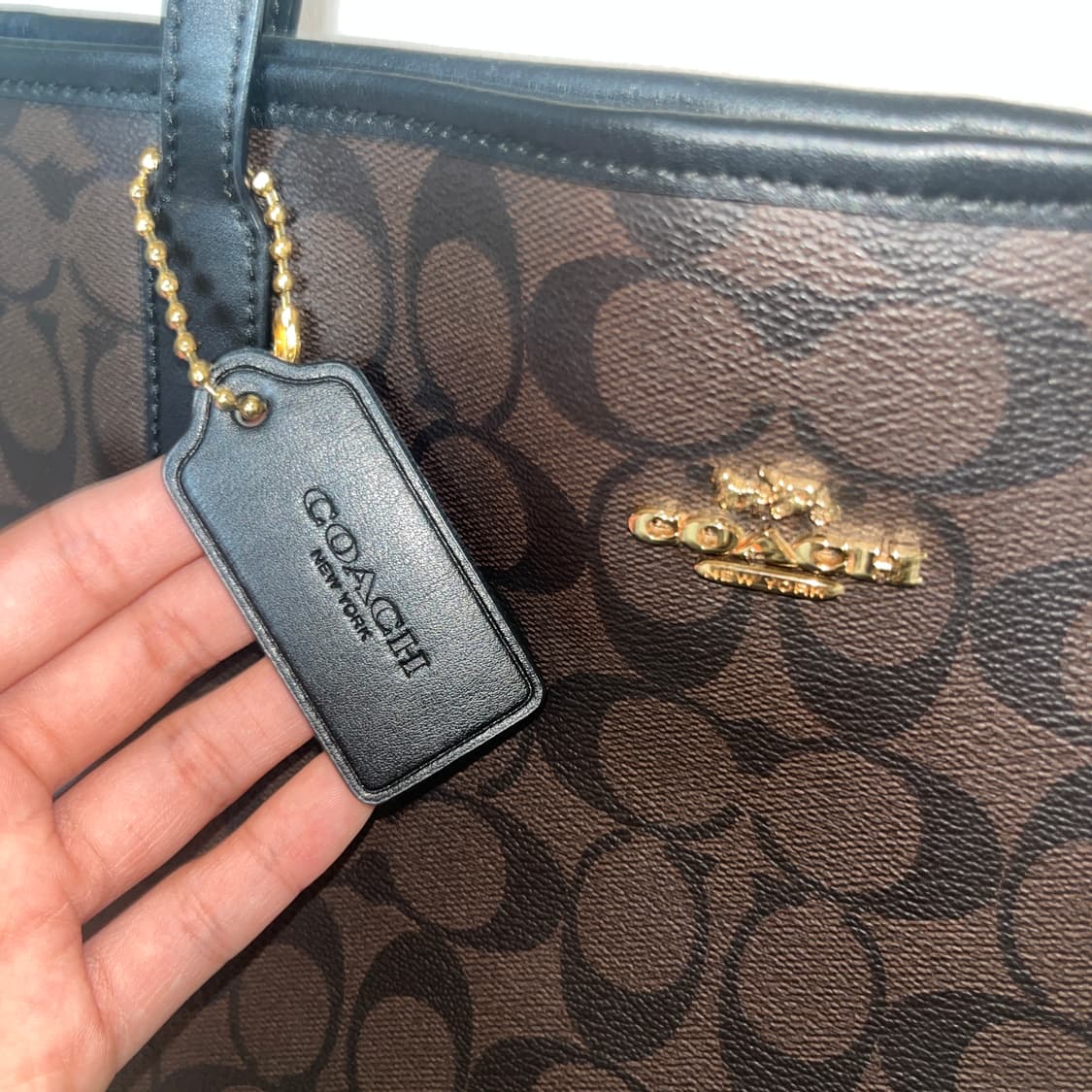 Coach 타운토트 캔버스 숄더백 상품이미지2