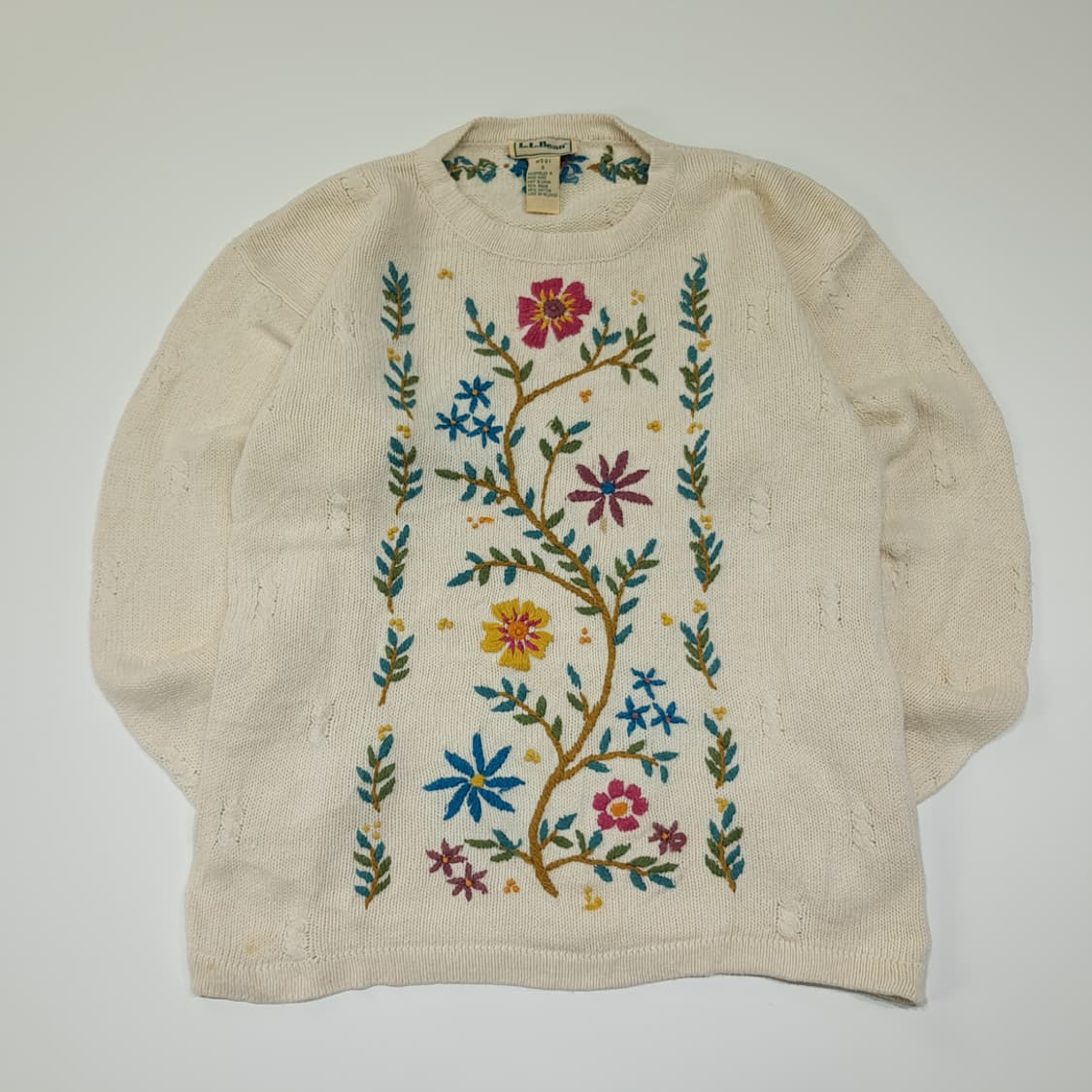CL149 엘엘빈 라미코튼 80s플로럴자수 아이보리 니트 스웨터 상품이미지1