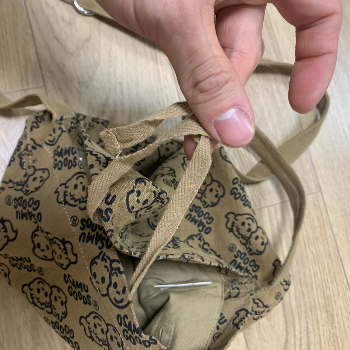 오사무굿즈 미니 크로스백 상품이미지3