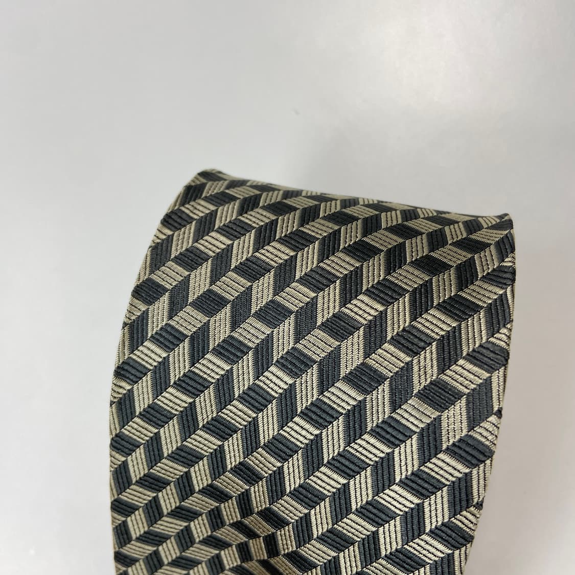 펜디 (FENDI) 정품 명품 넥타이 7.8cm 상품이미지5