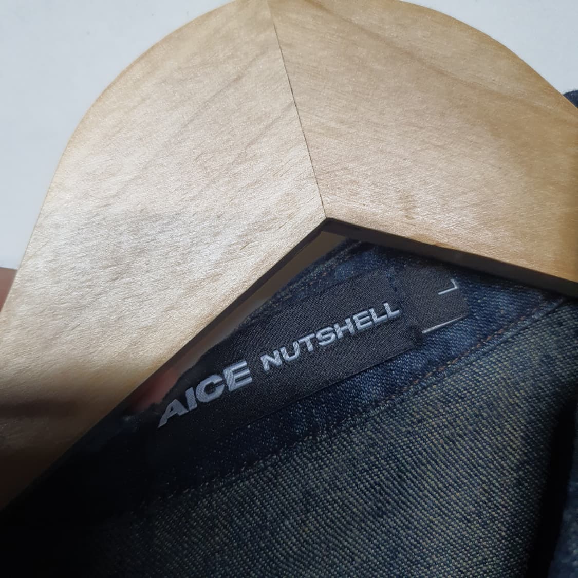 AICE NUTSHELL 패치워크 반팔 데님 셔츠 상품이미지3