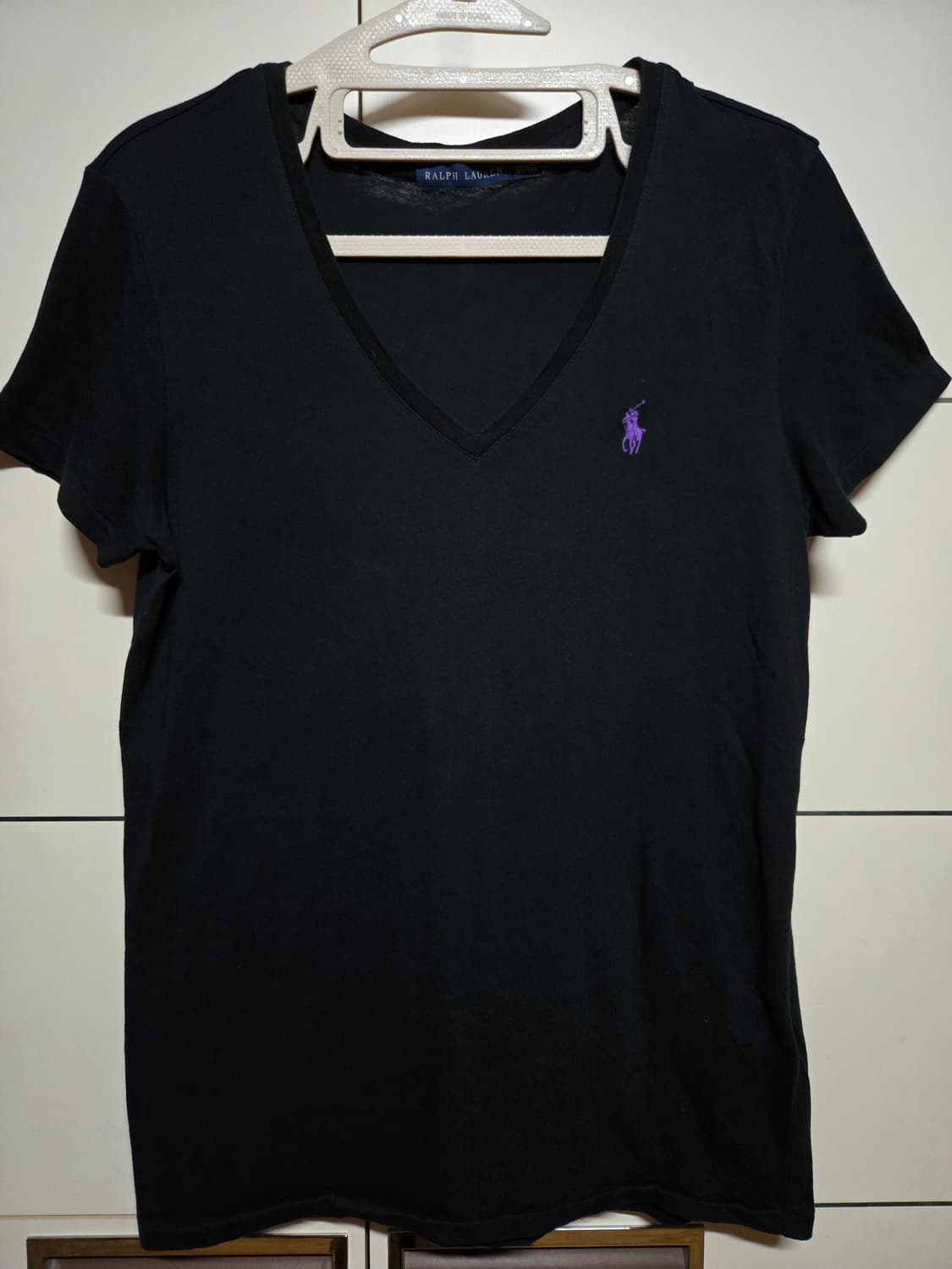 폴로 랄프로렌 정품 여성 블랙 브이넥 반팔티(M사이즈) 상품이미지1