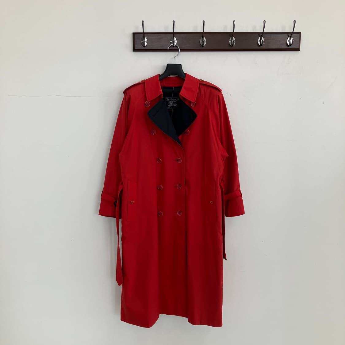 버버리 레드 트렌치 코트 상품이미지2