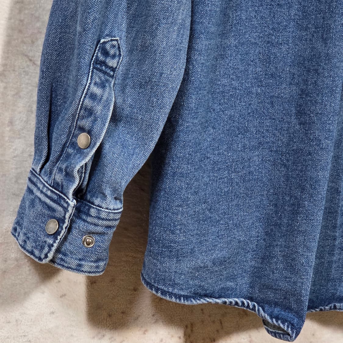 앤듀 오버핏 중청 투포켓 데님자켓 상품이미지7