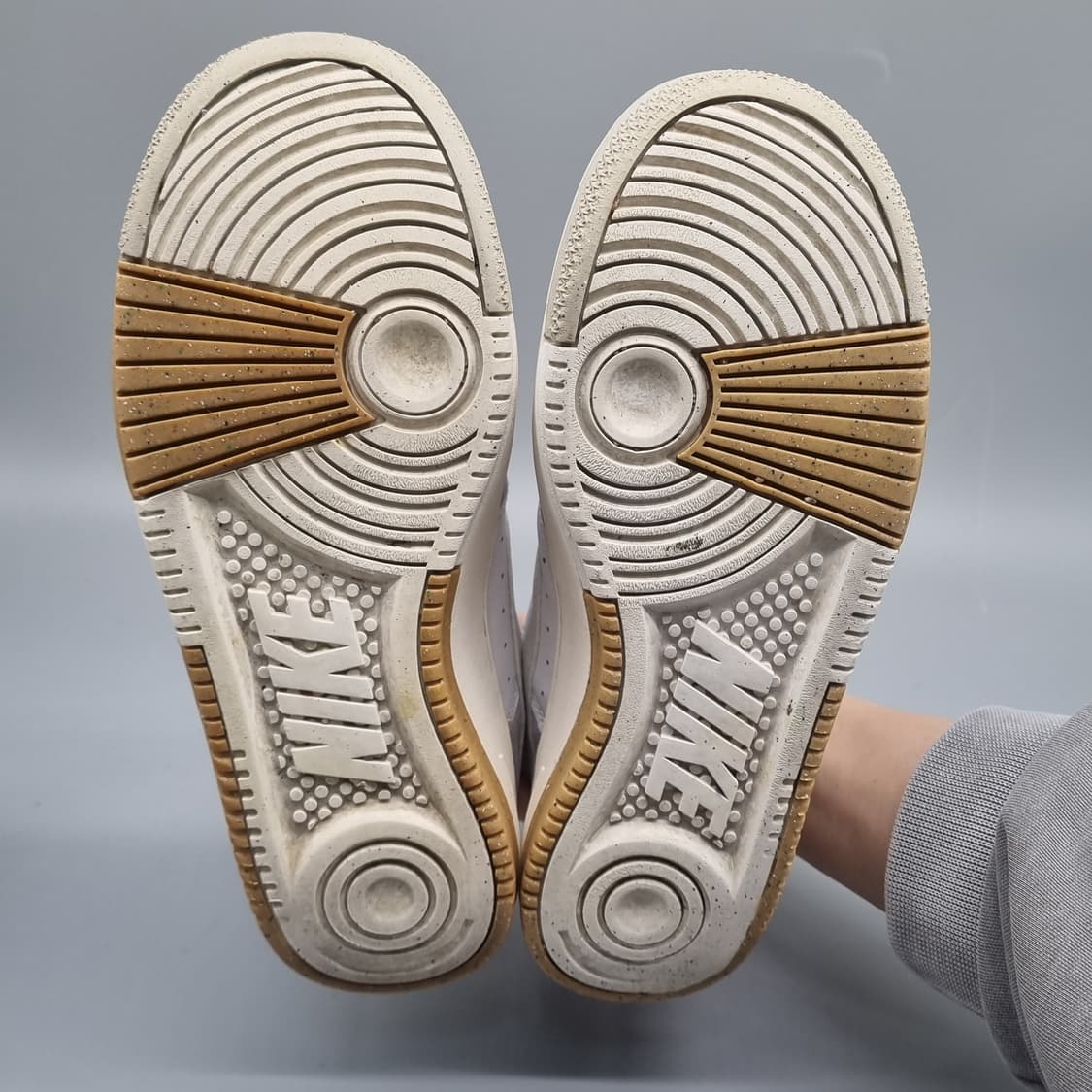 나이키 감마포스 여성운동화240 상품이미지3