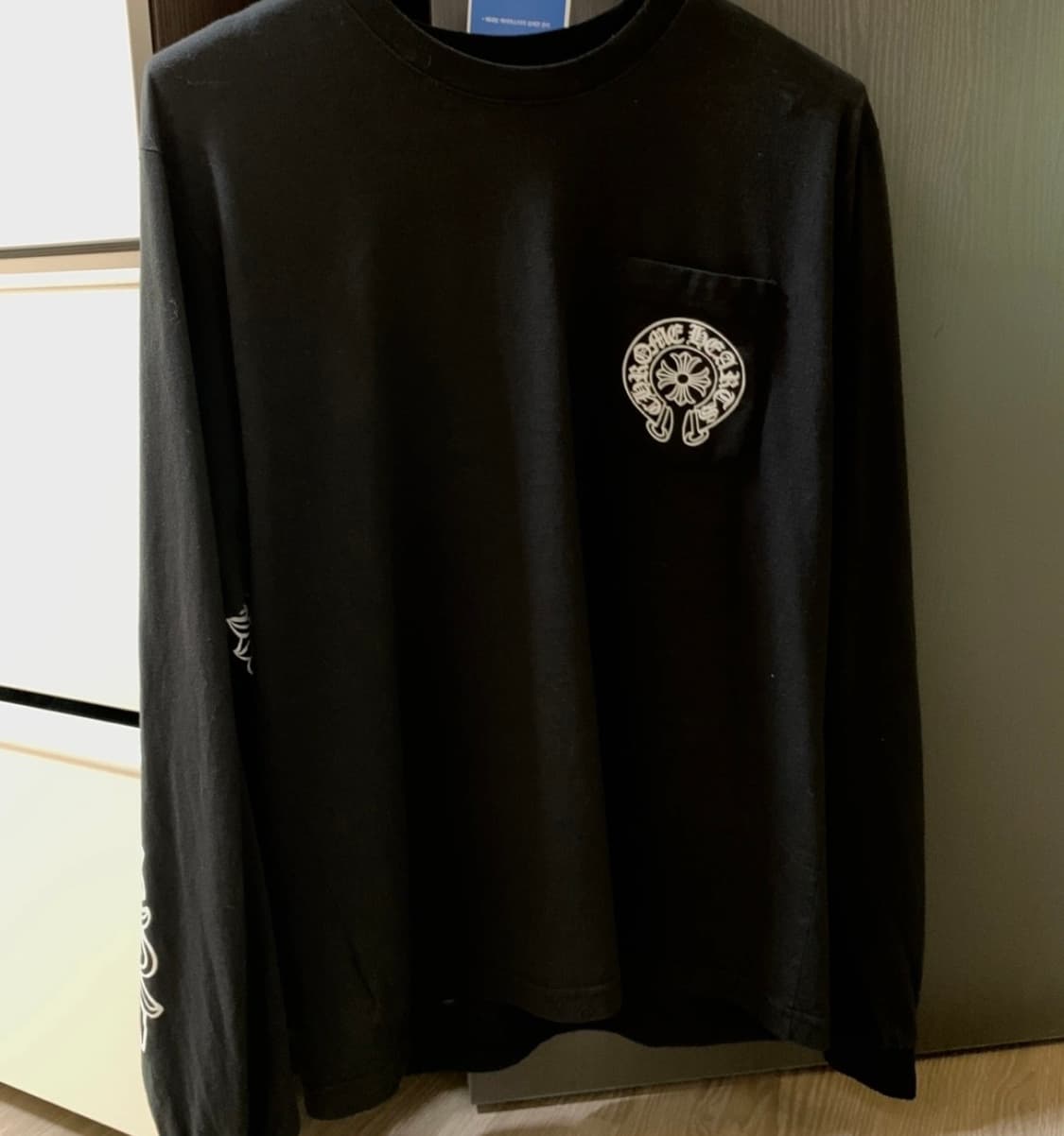 크롬하츠 플로랄 홀스슈 롱슬리브 L 더도산 상품이미지2