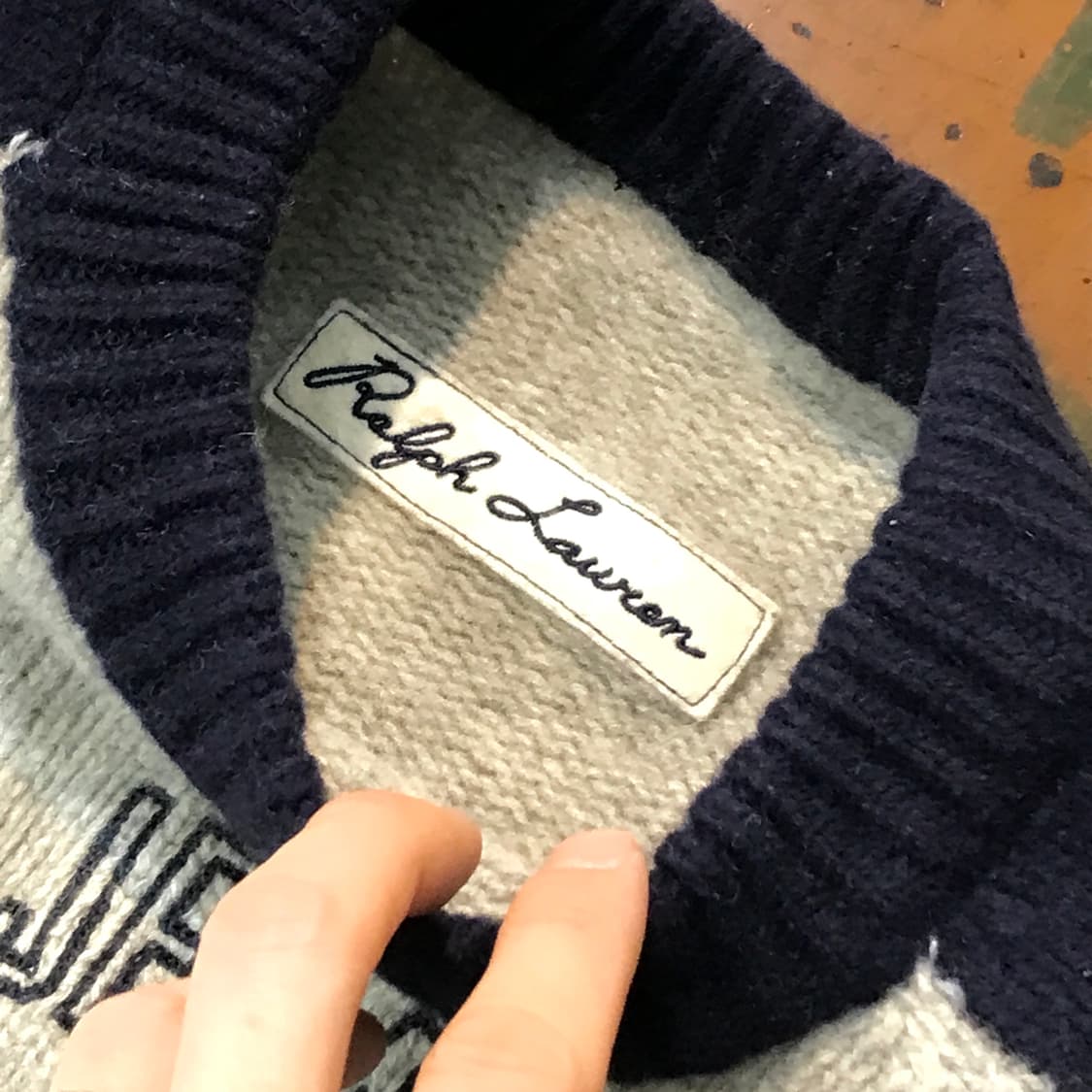 폴로랄프로렌 네이비 그레이 배색 나그랑 니트 남성 102 여성 프리사이즈 상품이미지5
