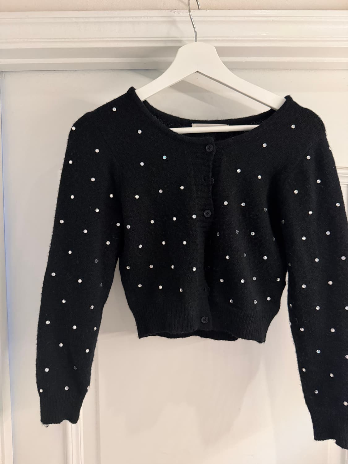 큐빅 울 블랙 가디건 상품이미지3