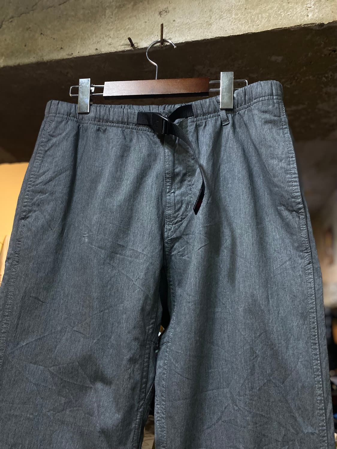 GRAMICCI 그라미치 그레이 컬러 팬츠 L size 상품이미지3