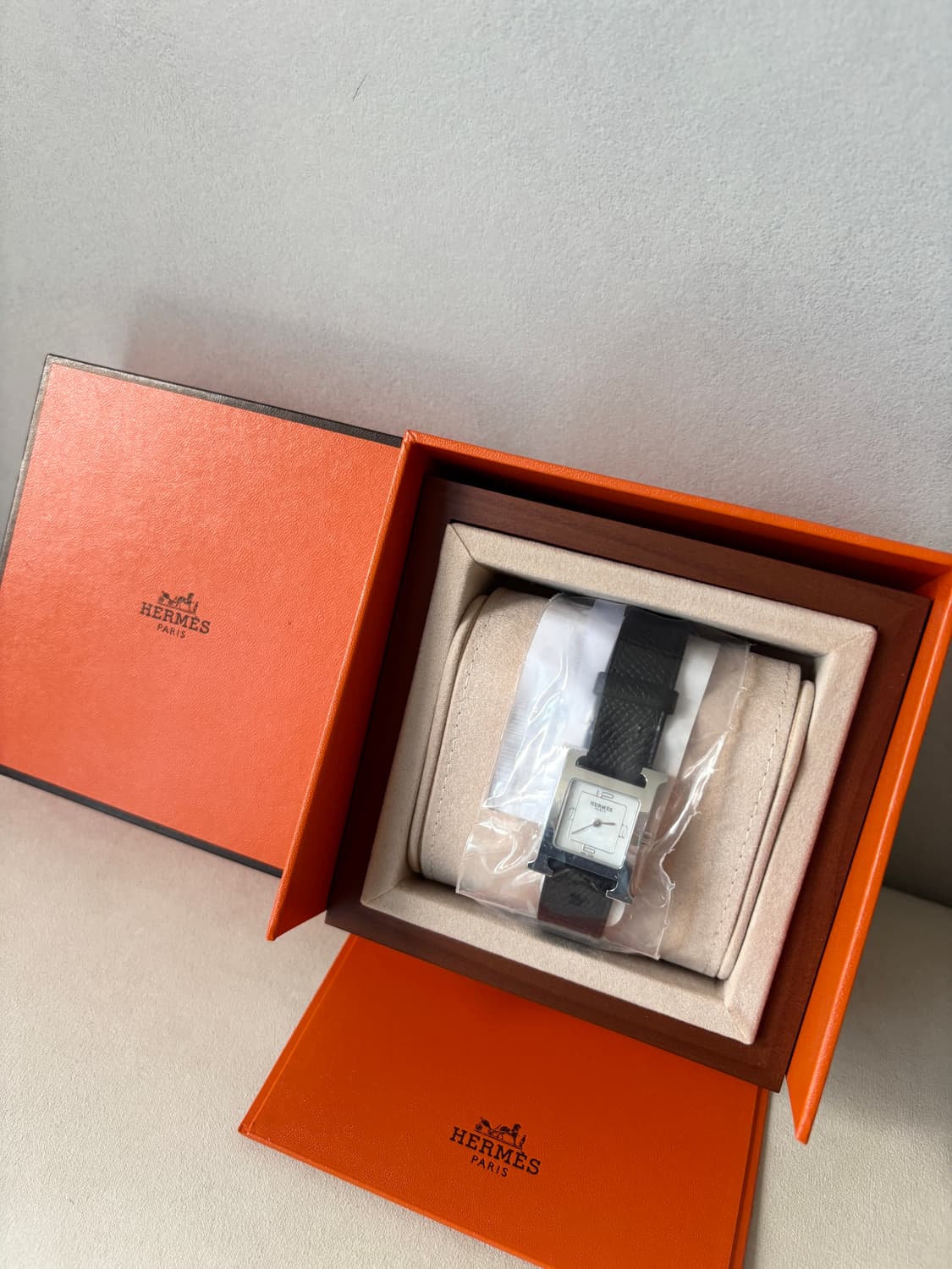 에르메스 H아워 시계 스페셜오더 베젤 새상품 상품이미지2