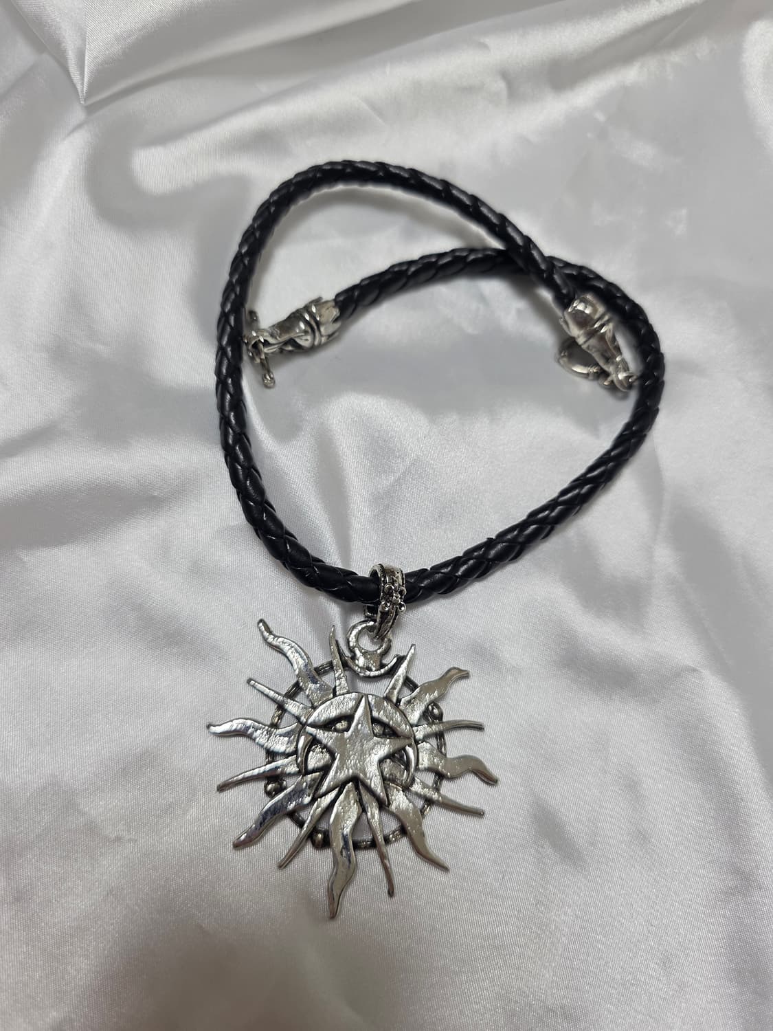 레테 토글 빈티지 별 태양 가죽 목걸이 상품이미지1