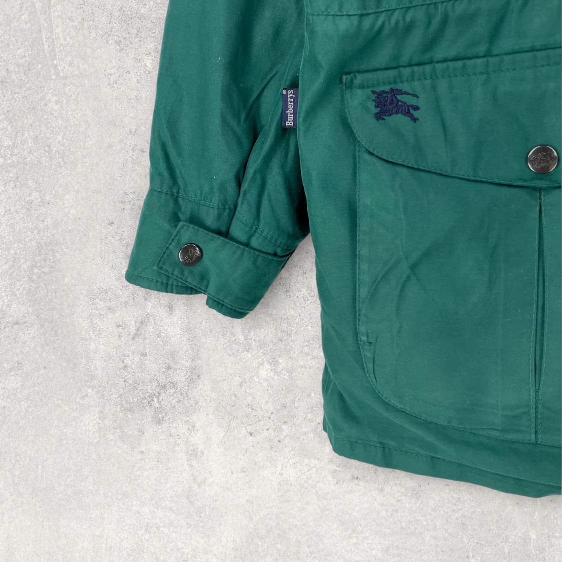 버버리 로고 하이넥 자켓 상품이미지4