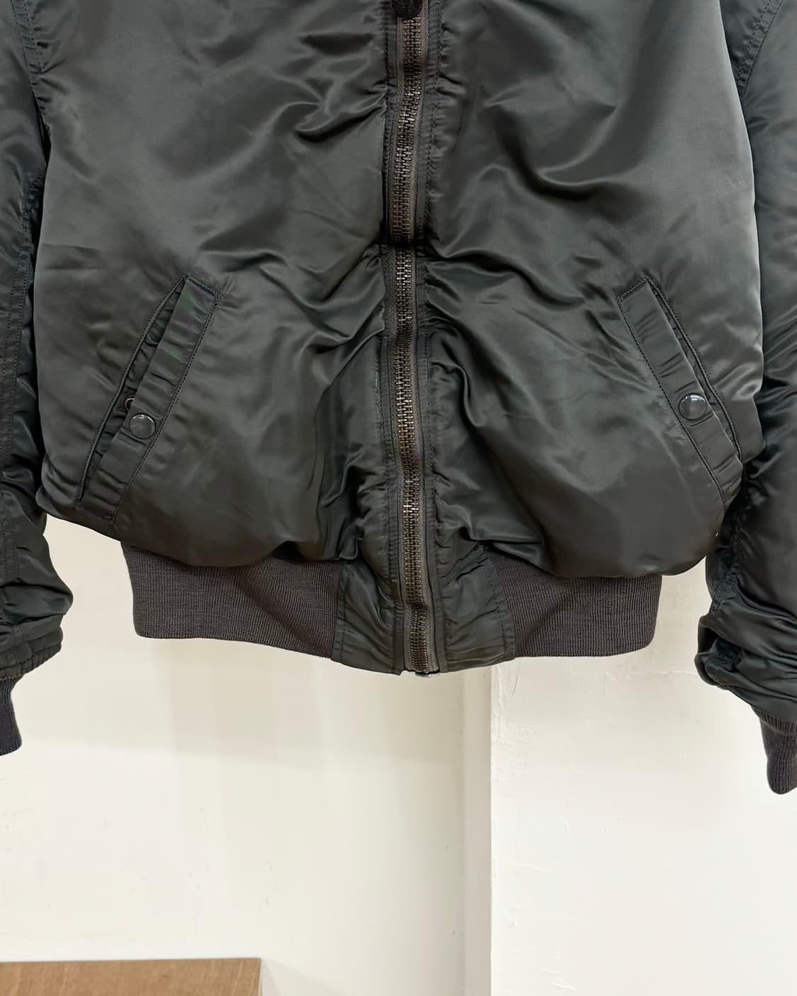 알파 인더스트리 MA-1 플라이트 자켓 상품이미지5