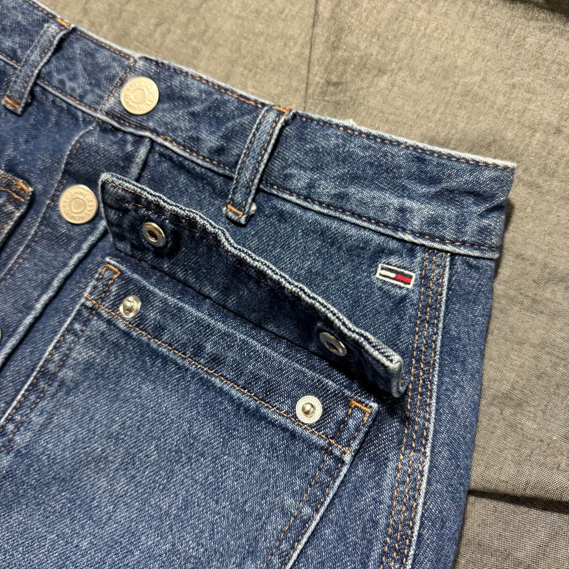 Retro Button-Front Denim Mini Skirt 상품이미지4