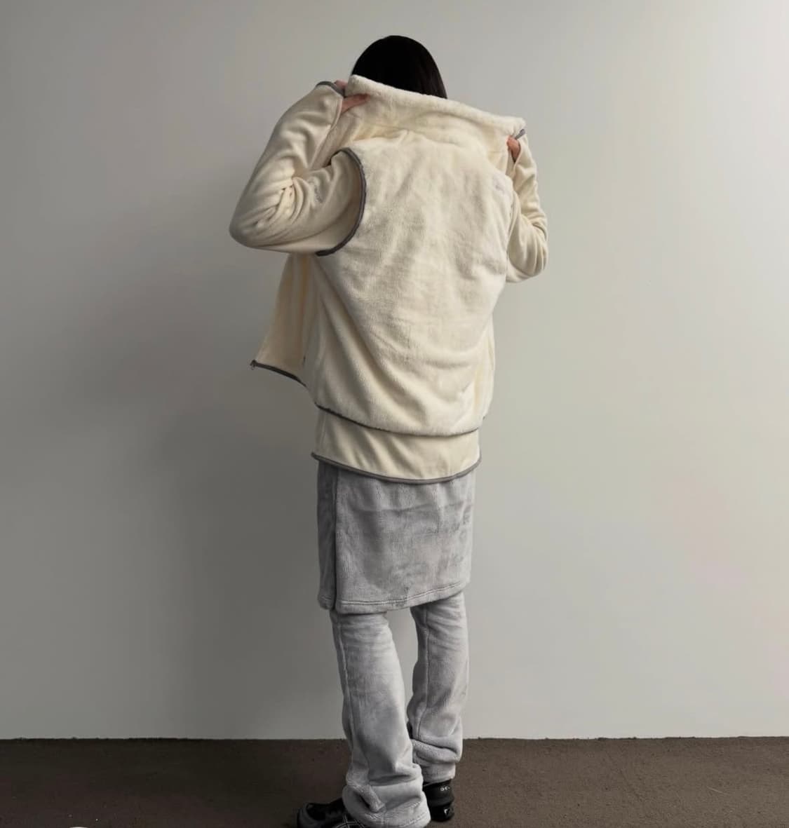 지초이 25-004 치마 상품이미지1