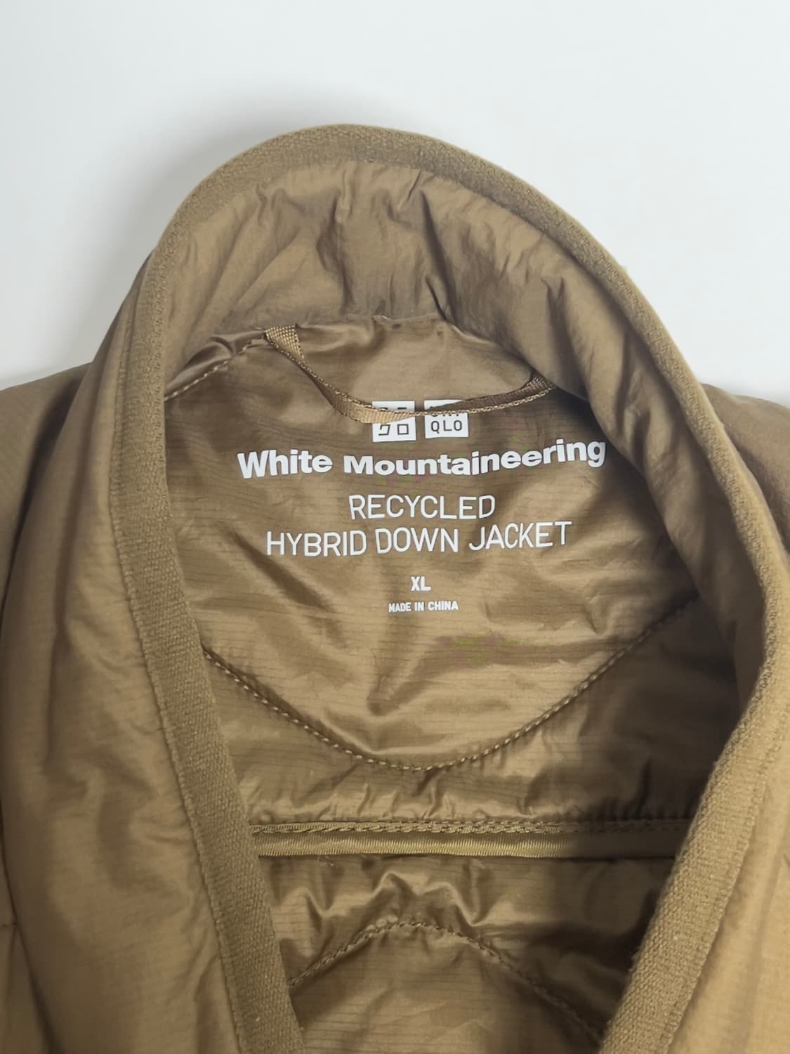 유니클로 화이트마운티어링 경량패딩 xl 상품이미지2