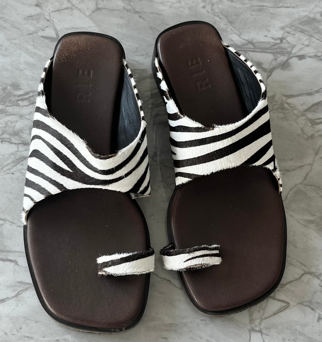 RIE 지브라 송치 웨스턴 뮬/슬리퍼 240사이즈 상품이미지1